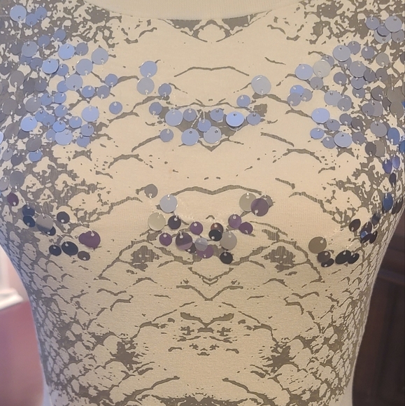 VENUS DRESS - Picture 2 of 5